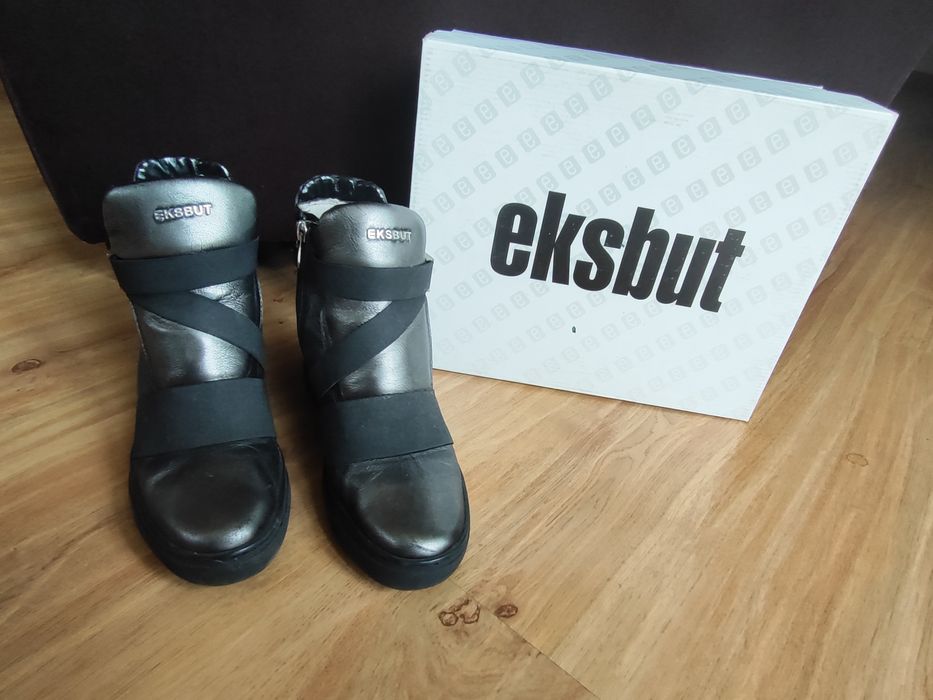 Buty na koturnie Eksbut skórzane