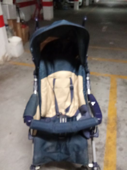 Carrinho bebê em bom estado64750805343747123