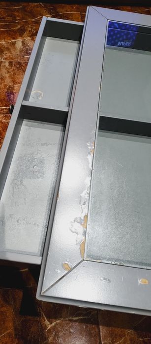 Stolik kawowy szary.