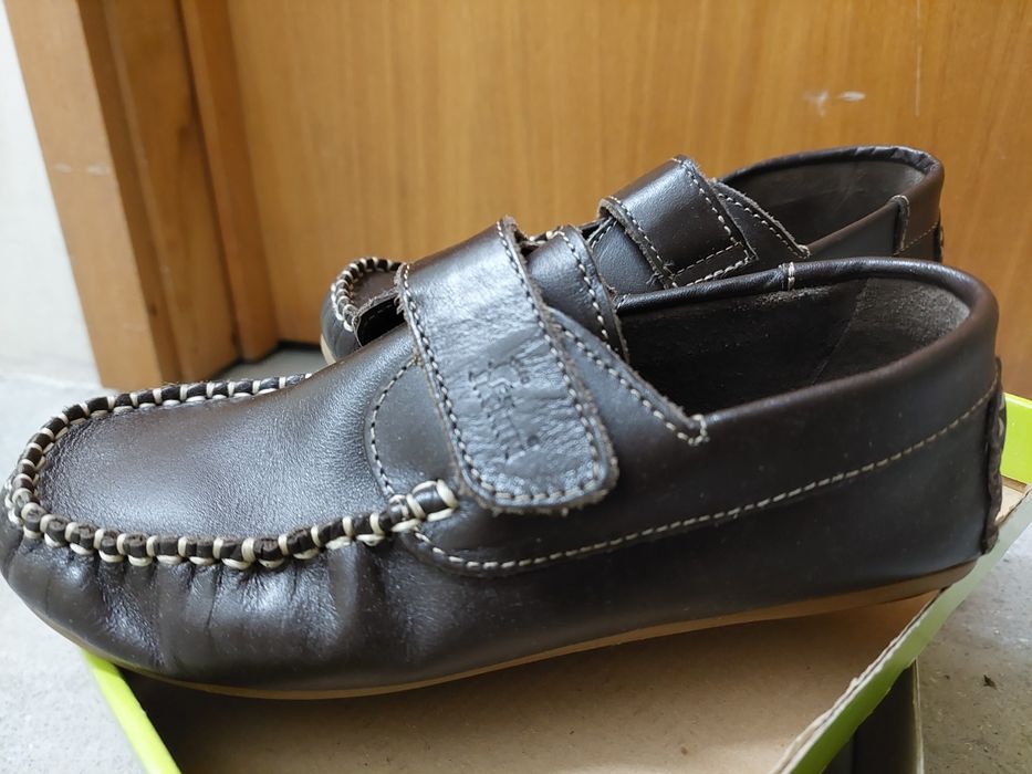 Sapatos rapaz 32