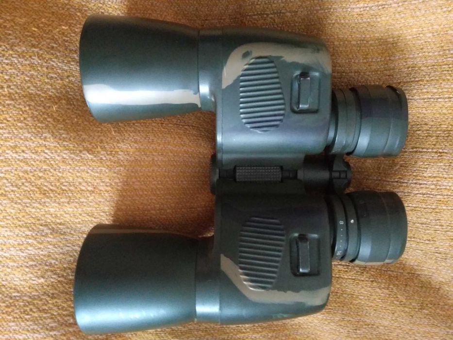 Продам бинокль Bravis 7-24x50