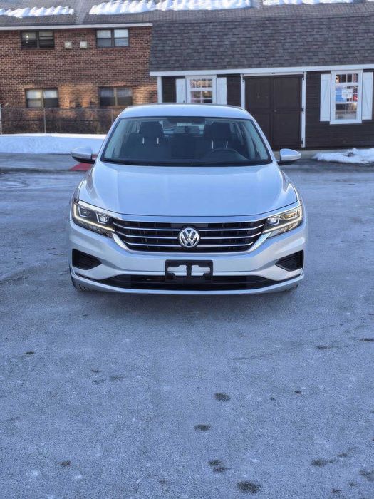 Volkswagen Passat      2022