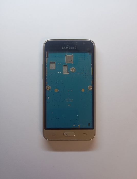 Samsung galaxy SM-J120H На запчастини