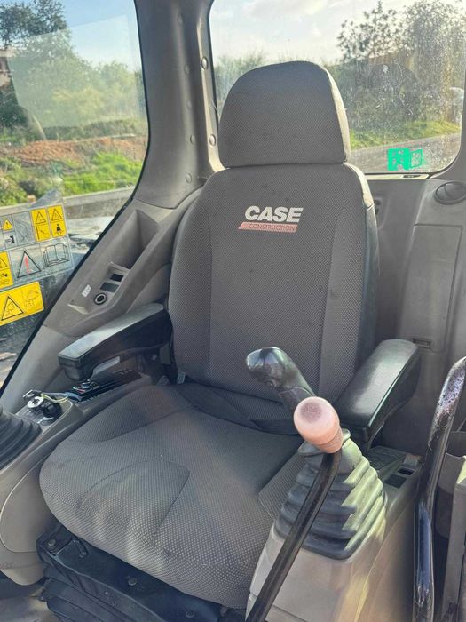 Mini giratória Case CX80 C