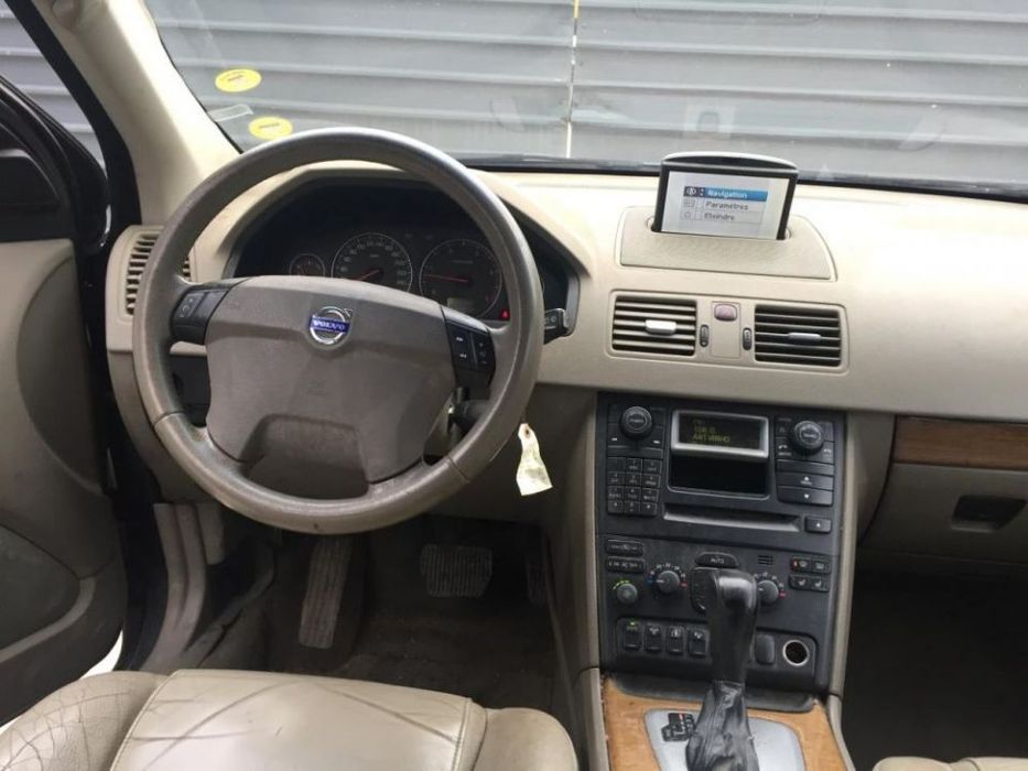 VOLVO XC 90 2.4 D5 E 2006 PARA PEÇAS