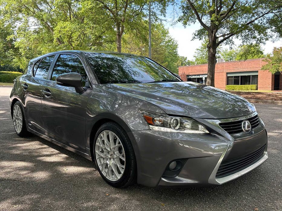 Lexus CT 200h      2017