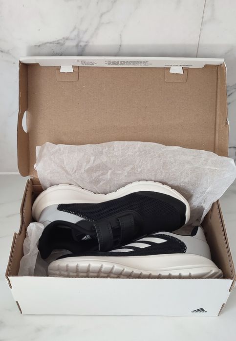 Adidas tensaur czarno szare 33 nowe