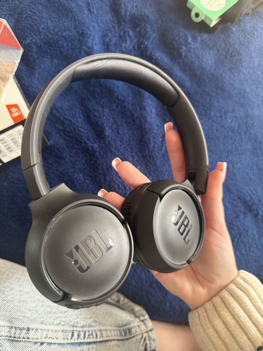 бездротові навушники JBL Tune 500BT