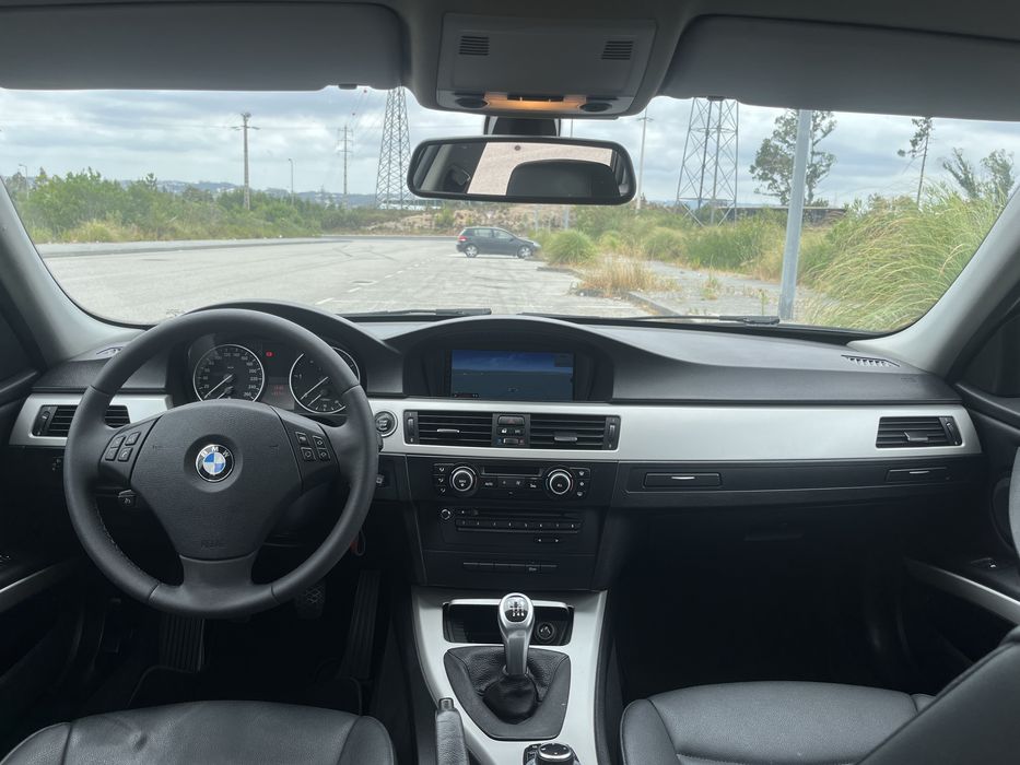 BMW 318d Serie 3 LCI
