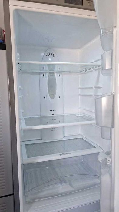 Frigorífico Combinado LG – Bom Estado