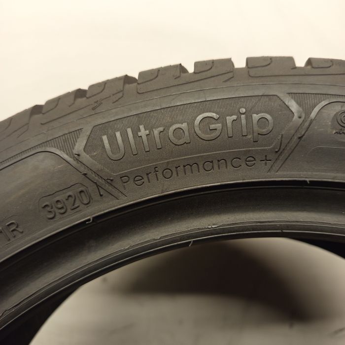 205/50R17 Goodyear Ultra Grip Performance