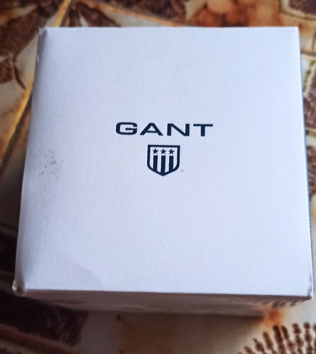 Relógio Gant dourado