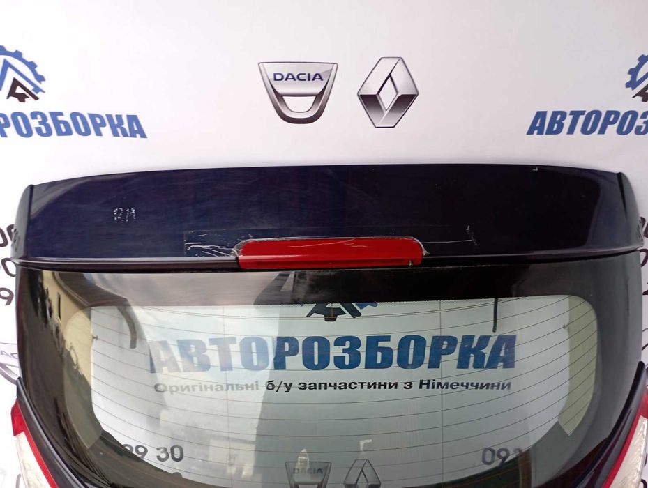 Ляда Кришка багажника Renault Megane 3