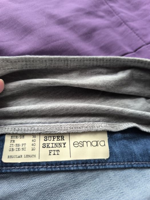 Jeansy i leginsy ciążowe w rozmiarze M