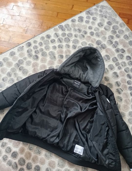 2 куртки на хлопця 10-12 років