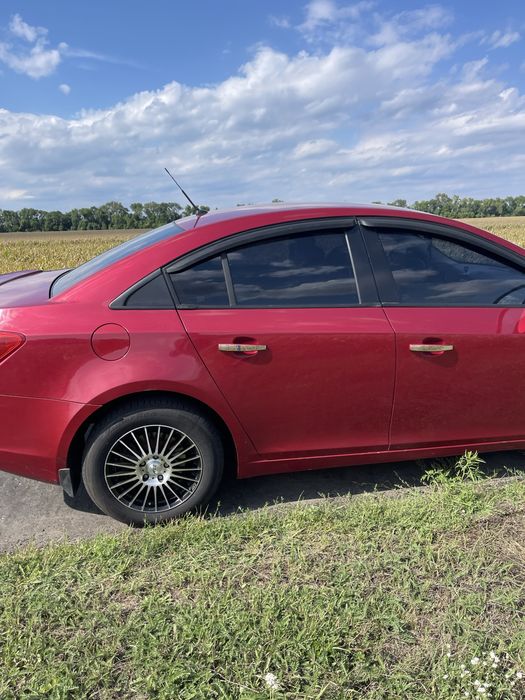 Автомобіль Шевроле Круз