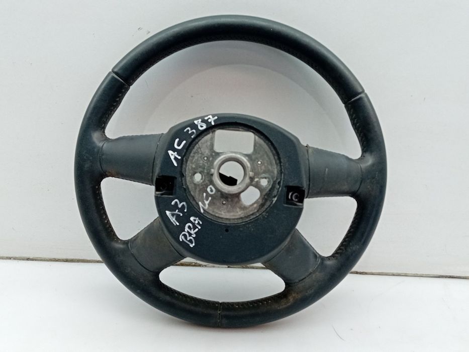 Volante de direção AUDI A3 (8P1)