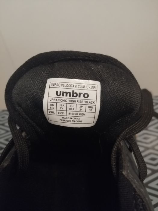 Umbro Velocita VI Club , buty halowe 38,5 Okazja