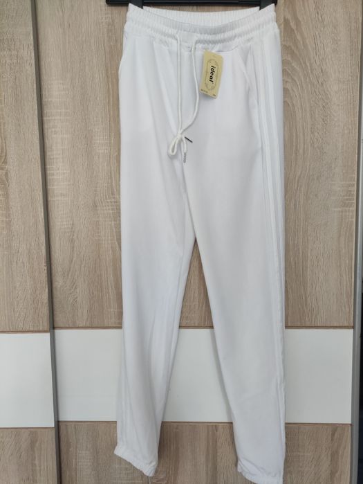 Spodnie białe rozmiar S