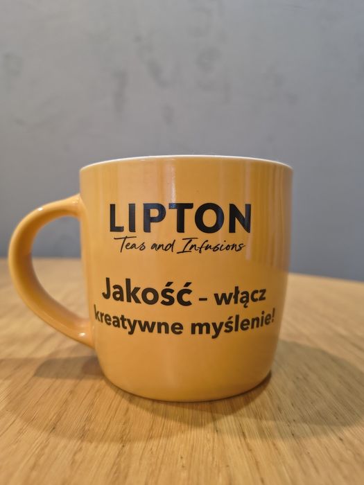 Kubek lipton żółty