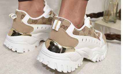 Стильні жіночі кросівки на масивній підошві (Chunky Sneakers) з принтом