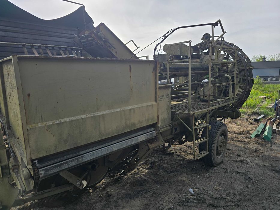 Kombajn ziemniaczany Fortschritt E 689 – sprawny