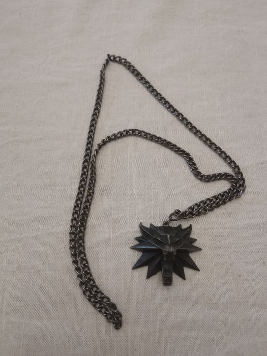 Medalhão da Escola do Lobo de The Witcher