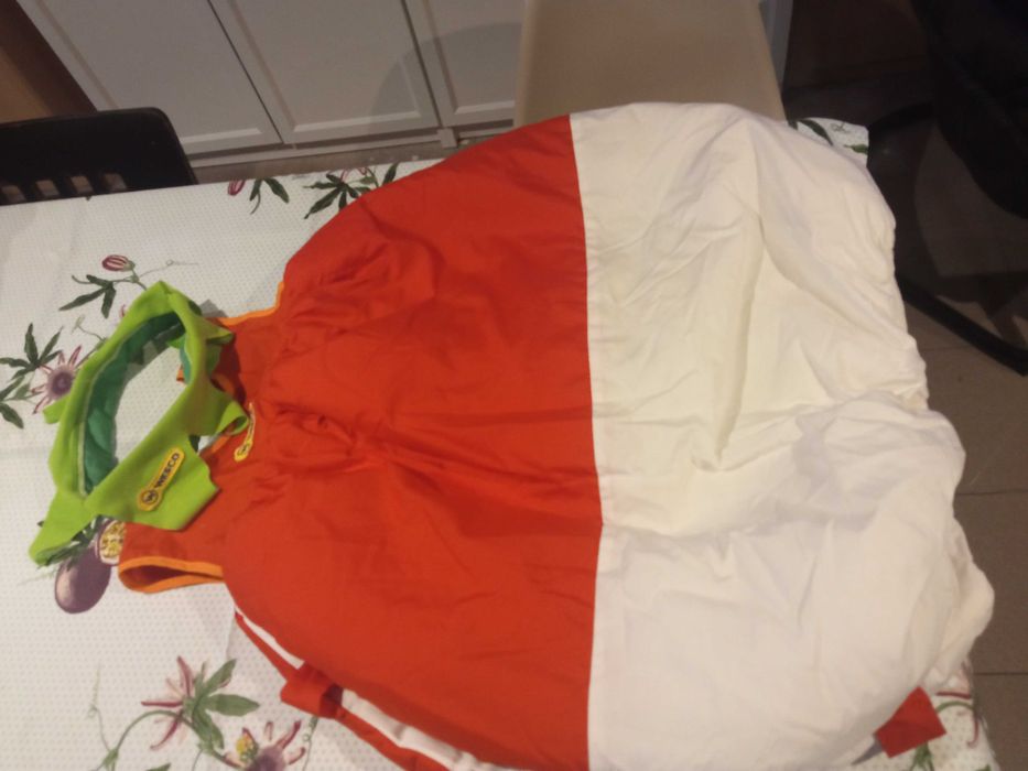 Disfarces da marca Wesco.