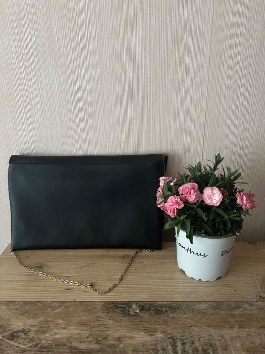 Новий клатч Primark