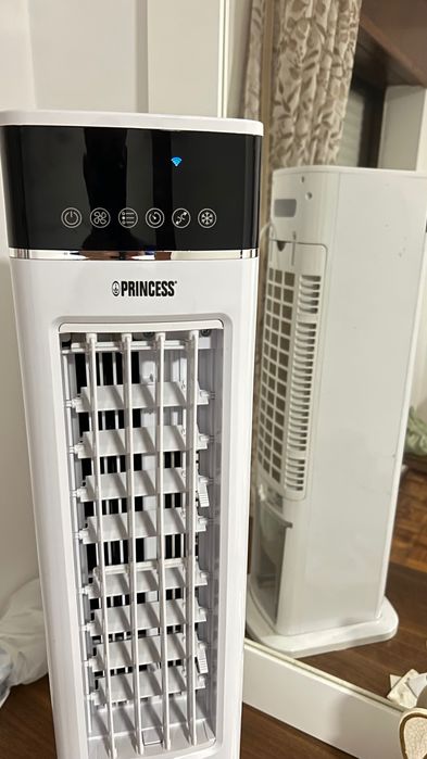 Vendo ventilador que refresca a água e gelo em bom estado
