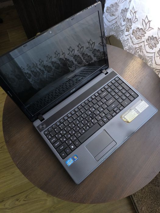 Acer Aspire 5749