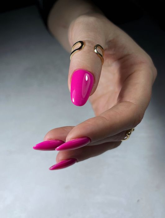 Нарощування нігтів, педикюр. ЦЕНТР, вул. СОБОРНА (наращивание ногтей)