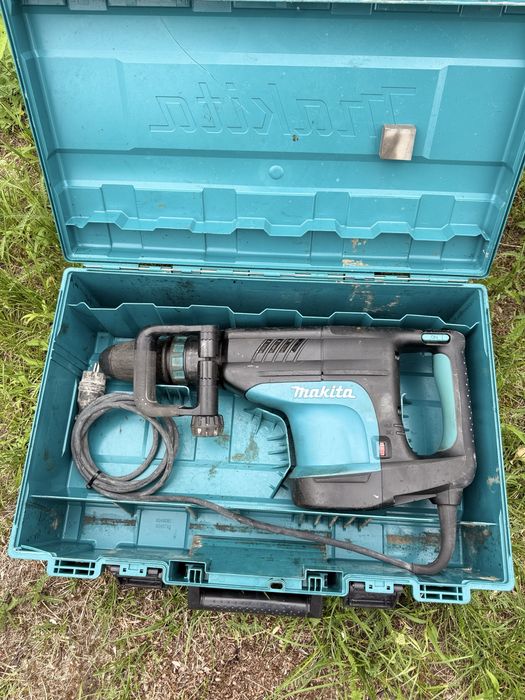 Młot Makita HM1203C używany sprawny