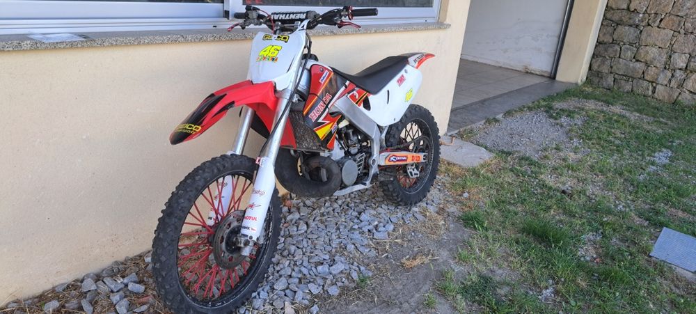 CR.250R  de pista