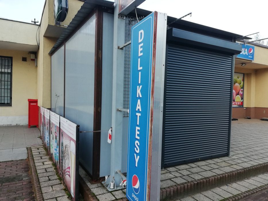 Pawilon handlowy w centrum Jastrzębiej Góry