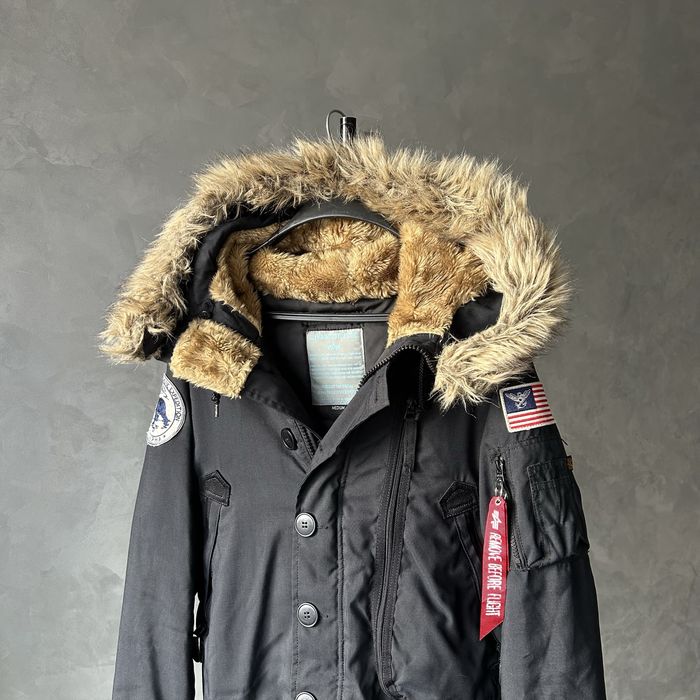 Бомбер Аляска Alpha Industries N2B Fur Hood