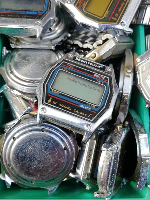 Zegarek Montana nie Casio z bransoletą