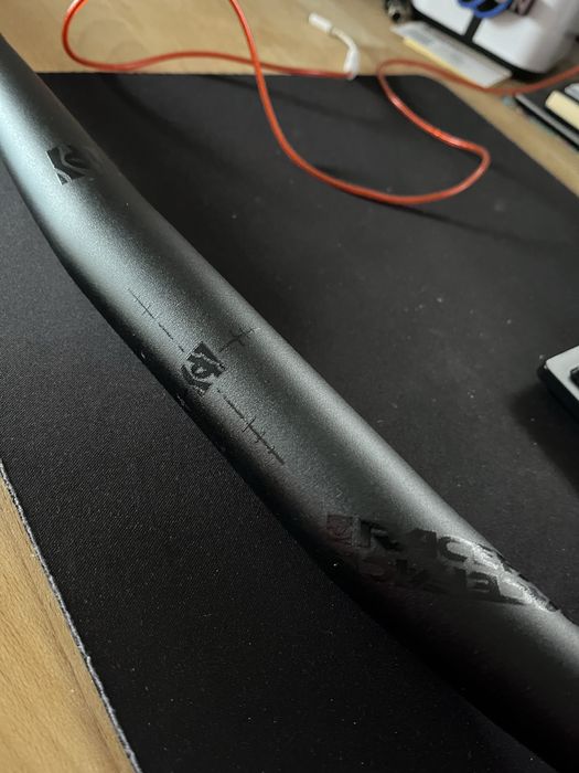 Guiador RACE Face 760mm novo