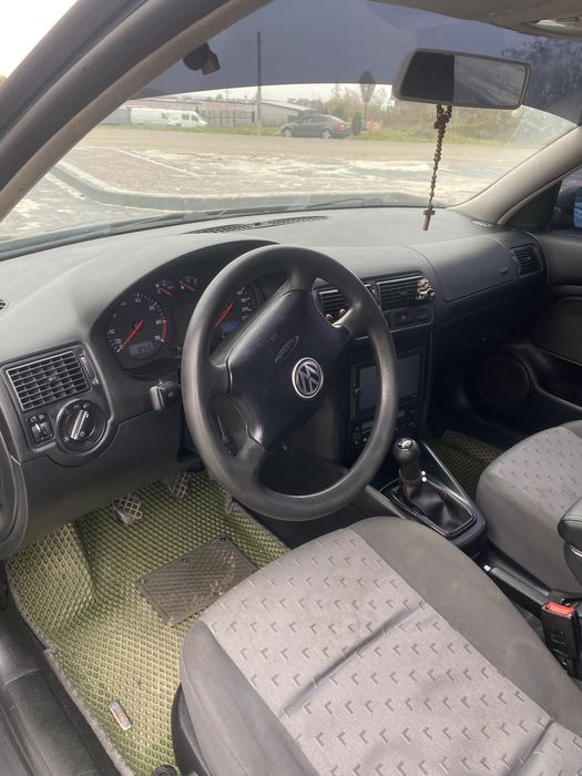 Volkswagen Golf 1999 IV покоління/Тур 1J • 1.6 АТ (101 к.с.)