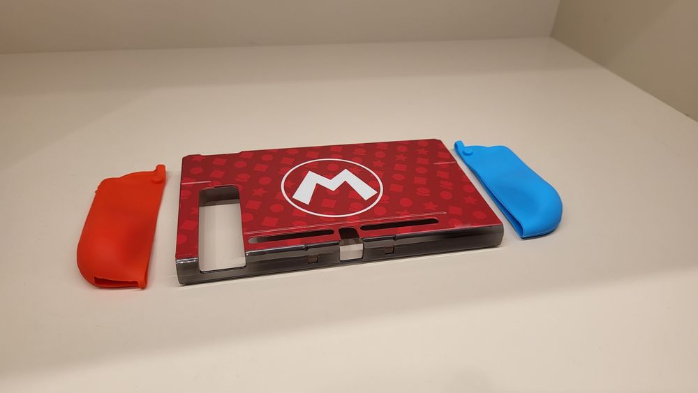 Proteções Oficiais Mario para Nintendo Switch e Joy Cons