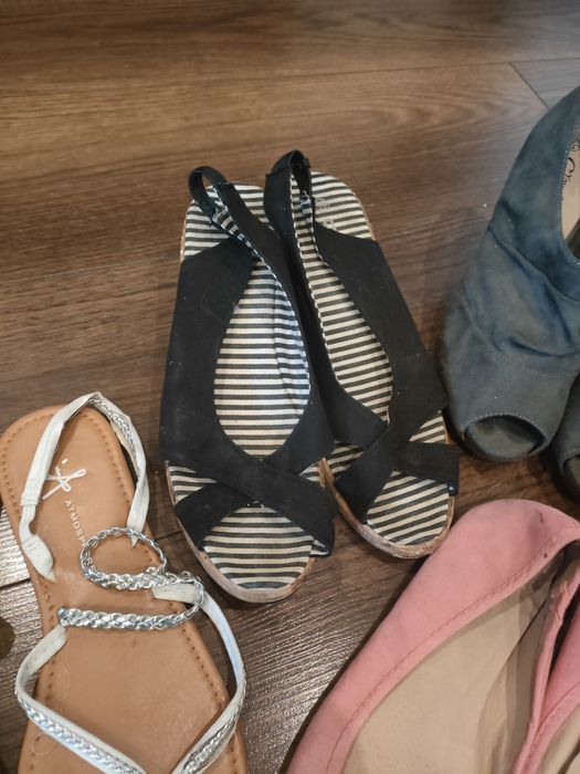 Zestaw obuwia damskiego rozm.38 12 par Nike