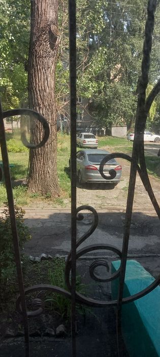 Продам 3к.кв.60м² 2/5 АО эл.мебель.2парковочных места.
