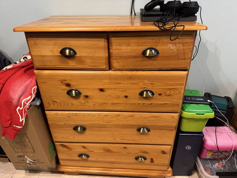 Стол-парта и Комод