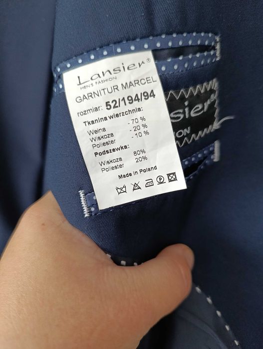 Garnitur męski plus gratis krawat