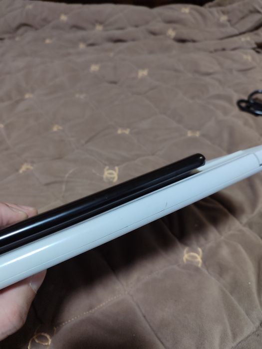 Продам нетбук ноутбук Hp