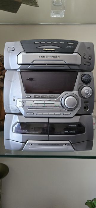Aparelhagem Panasonic SA-AK45 - 5 CDs e leitor cassetes com oferta