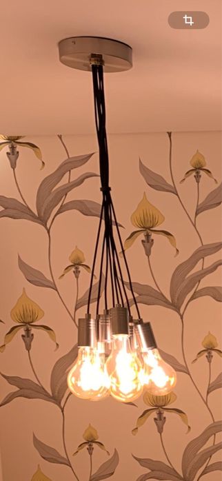 CANDEEIRO DE TETO COM SEIS LÂMPADAS