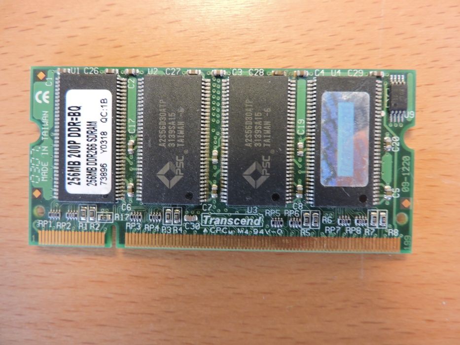 Memória RAM 2x512MB + 256MB
