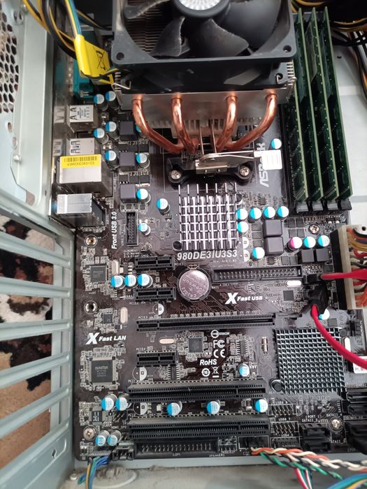 ASRock 980DE3/U3S3 — материнська плата в комплекті з процесором