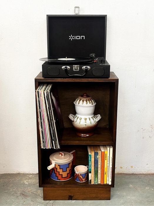 Pequeno móvel de apoio